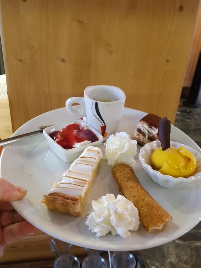 Hotel Restaurant Glaizette Л’Аржантьер-ла-Бессе Экстерьер фото